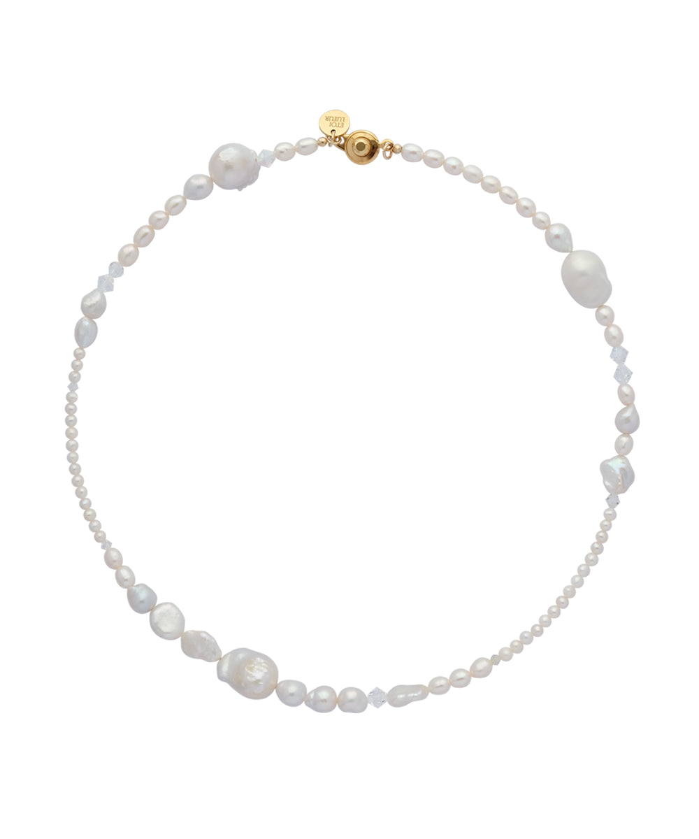 Nivis necklace