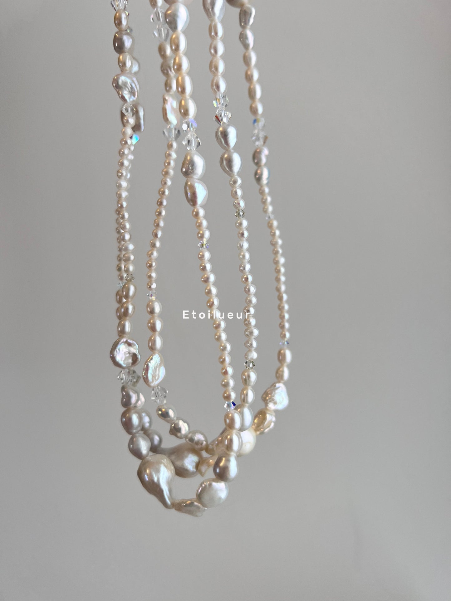 Nivis necklace